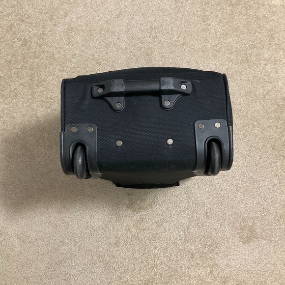 Black Travel Select 16" UnderSeat Soft Side Rolling Carry On - Picture 8 of 8